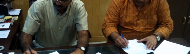 Addl DG DD Ranjan Thakur and AICF CEO Bharat Singh Signing the Agreement of FWCM Telecast on DD Sports